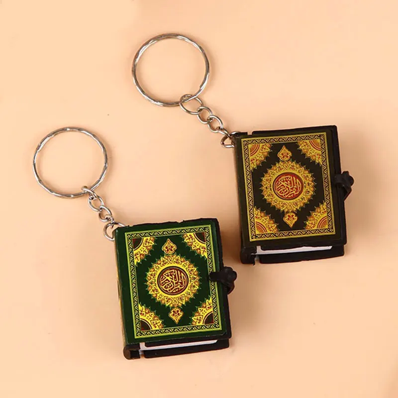 1Pcs New Muslim Keychains Mini Quran Book Paper Can Read Pendant Key Ring Islamic Unisex Religious Jewelry Wholesale Islam Gift