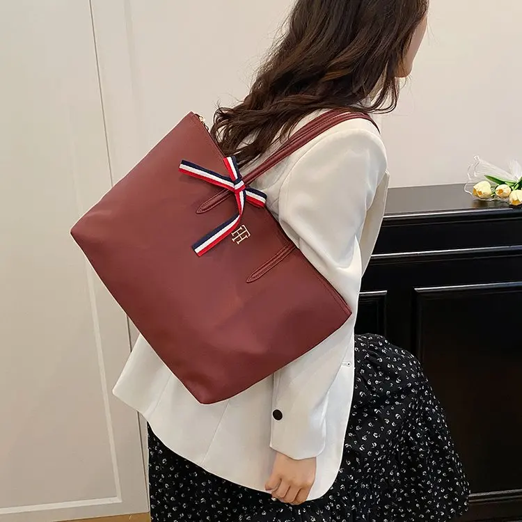 Fisherman Inspired Bag With Multiple Pockets And Durable Waxed Leather Material