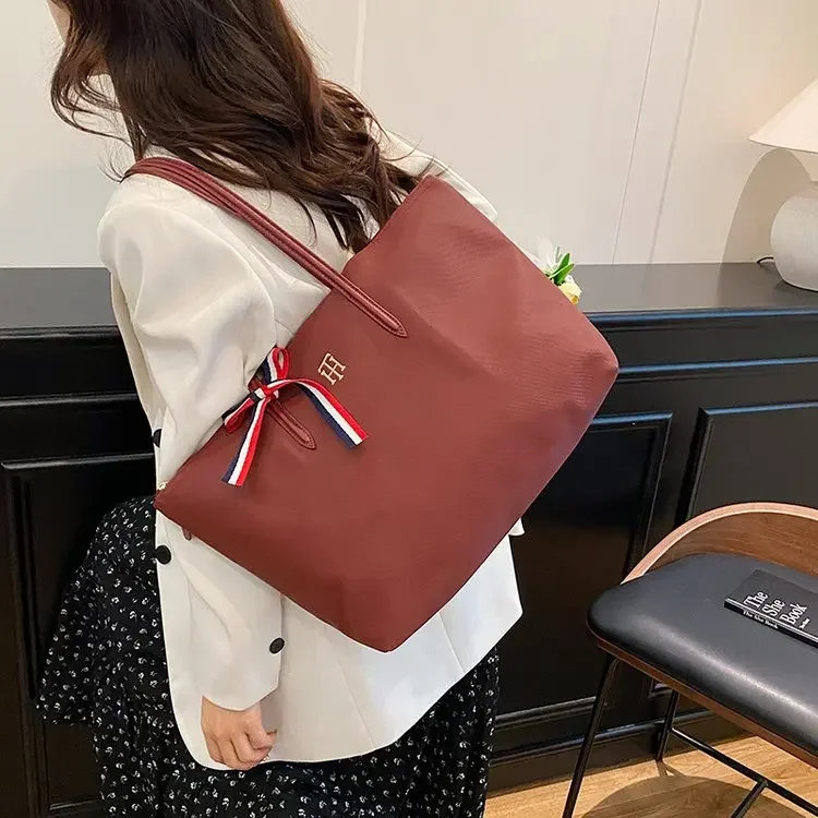 Fisherman Inspired Bag With Multiple Pockets And Durable Waxed Leather Material