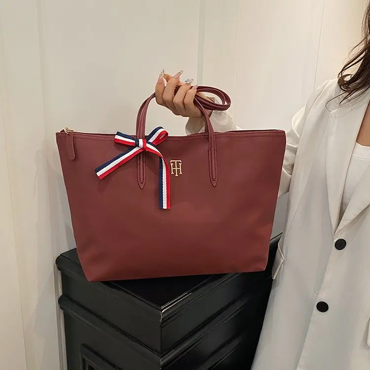 Fisherman Inspired Bag With Multiple Pockets And Durable Waxed Leather Material