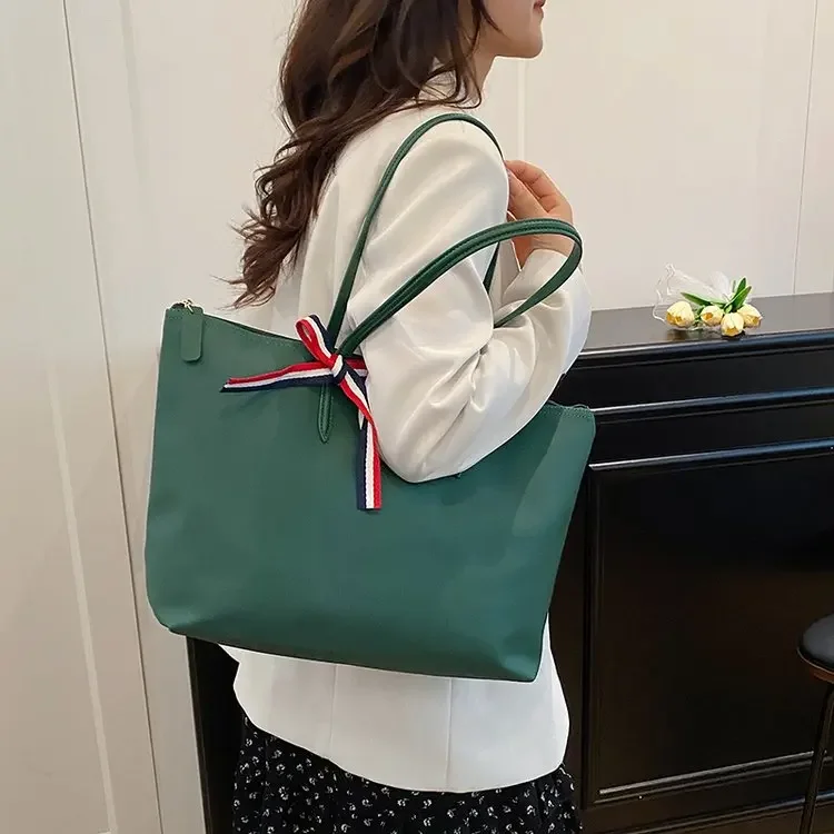 Fisherman Inspired Bag With Multiple Pockets And Durable Waxed Leather Material