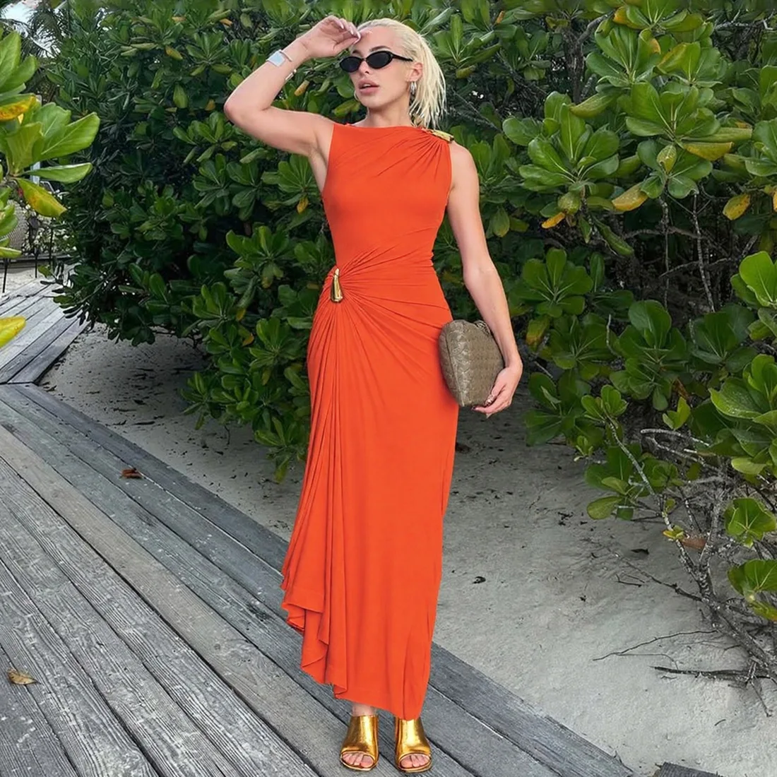 Women's Sleeveless Slim Fit Metal Decorated Wrap Sexy Pleated Dress Autumn 2025 Street Style Long Skirt High Waist round Neck Women's Sleeveless Slim Fit Metal Decorated Wrap Sexy Pleated Dress Autumn 2025 Street Style Long Skirt High Waist round Neck