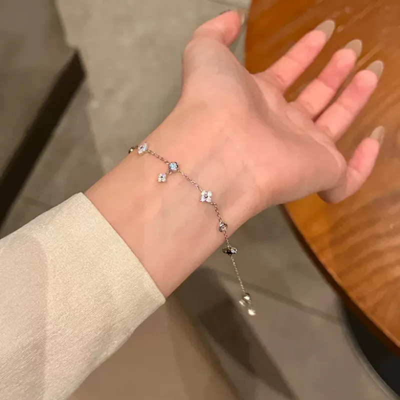 S925 Silver Zircon Bracelets Women Korean Fashion Sweet Girls Sparkling Hollow Delicate Chain Bracelet Party Fine Jewelry Gifts S925 Silver Zircon Bracelets Women Korean Fashion Sweet Girls Sparkling Hollow Delicate Chain Bracelet Party Fine Jewelry Gifts