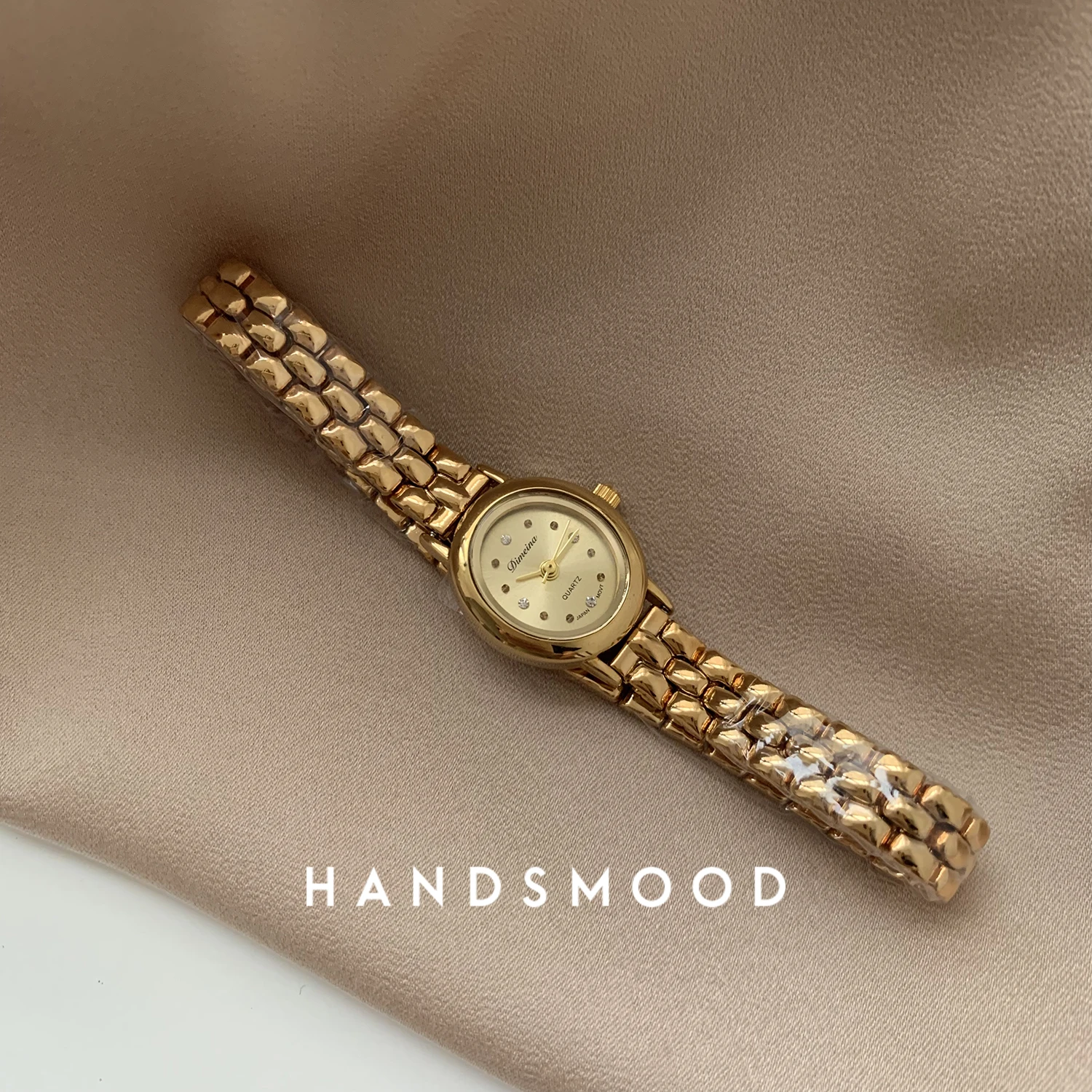 2024 New Women's Watch Gold Plated Watch Women's Bracelet, Medium Ancient Jewelry Luxury and High end Inlaid Water Diamond 2024 New Women's Watch Gold Plated Watch Women's Bracelet, Medium Ancient Jewelry Luxury and High end Inlaid Water Diamond